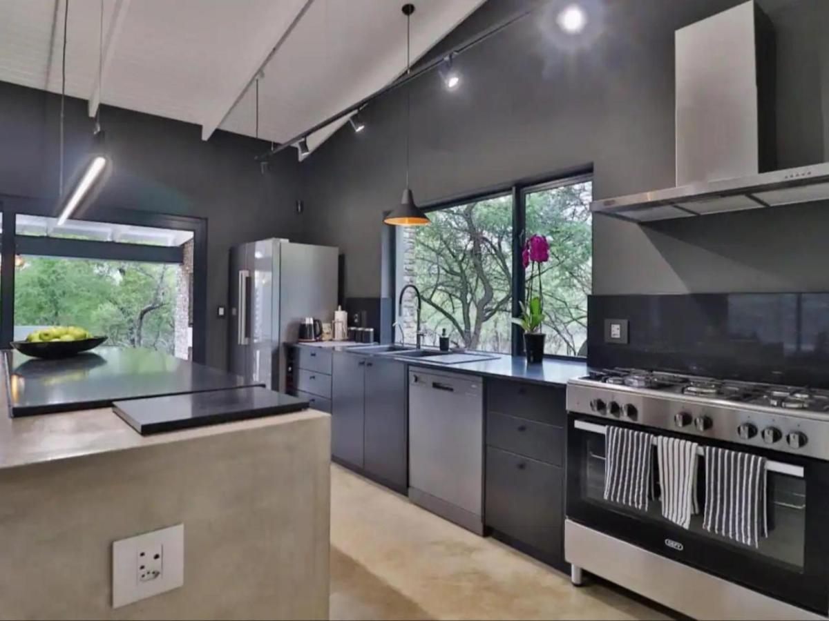 Chelesa By Kruger Nights Appartement Marloth Park Buitenkant foto